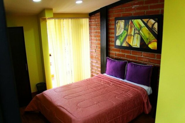 Overlook Hostal