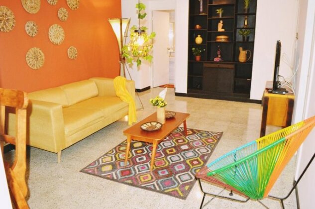 Private rooms in African stylish apartment in laureles - Photo2