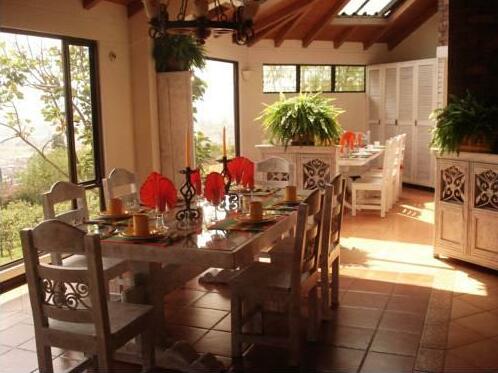 Miravalle Suites - Photo3