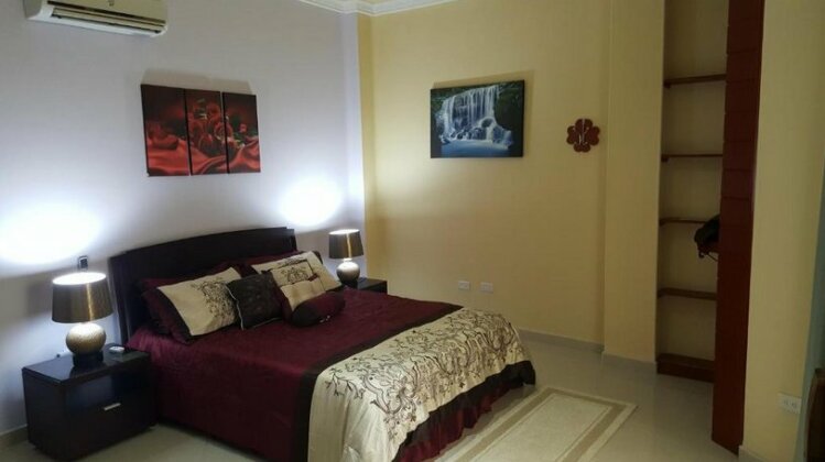 The Clover Home - Photo2