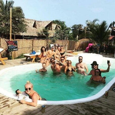 El Zoo Hostel & Pool - Photo3