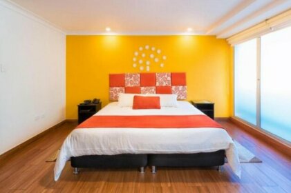 Casa Madrigal Hotel