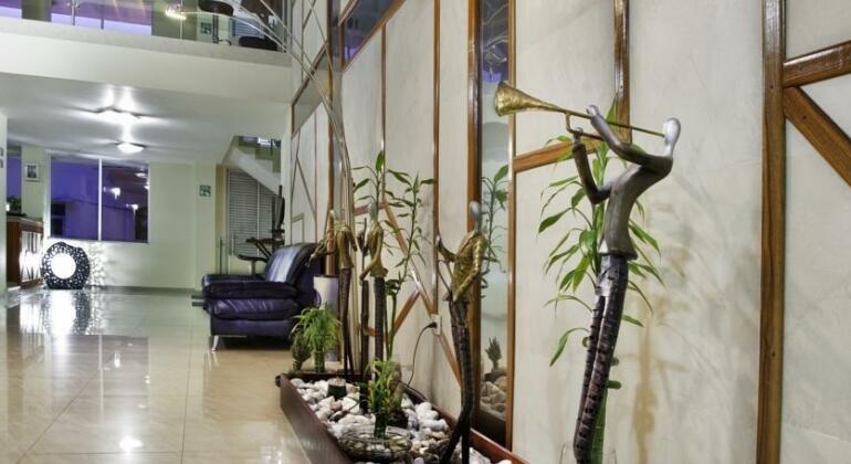Loft Hotel - Photo2