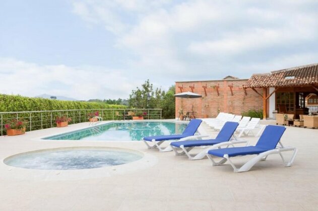Amazilia Hotel - Photo2