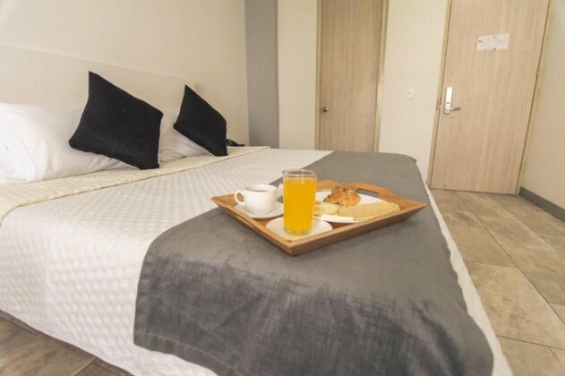 Hotel Rosales - Photo5