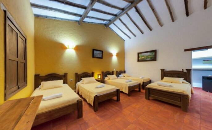 Hotel Hacienda Santa Barbara - Photo3
