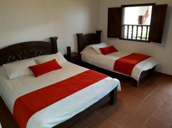 Hotel Hacienda Santa Barbara - Photo4