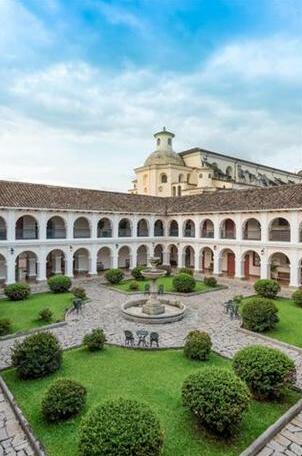 Hotel Dann Monasterio - Photo2