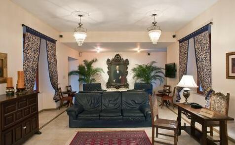 Hotel Dann Monasterio - Photo4
