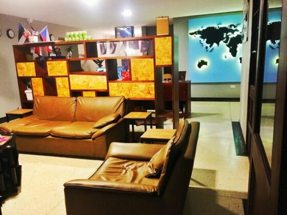 Les Balcons Hostel - Photo5