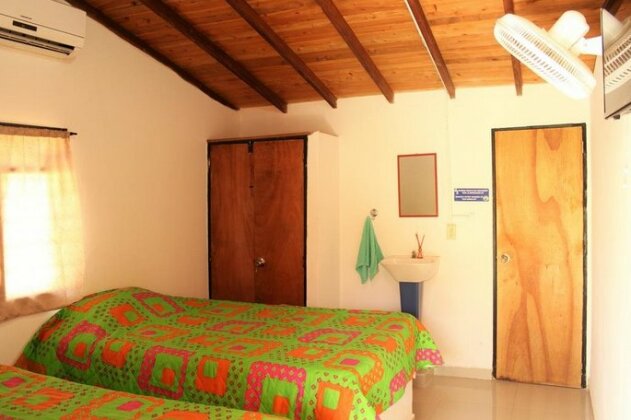 Free Town Inn - Photo5
