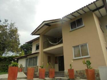 Apartaestudio Los Pinos Casa 9