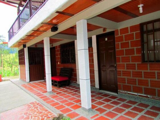 Hostal Cattleya - Photo2