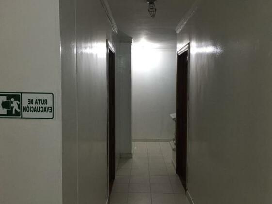 Hostal Central Santa Marta - Photo2