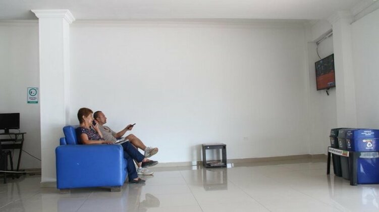 Hostal Central Santa Marta - Photo3