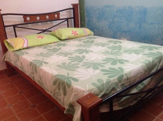 Hostal Dumbira - Photo3