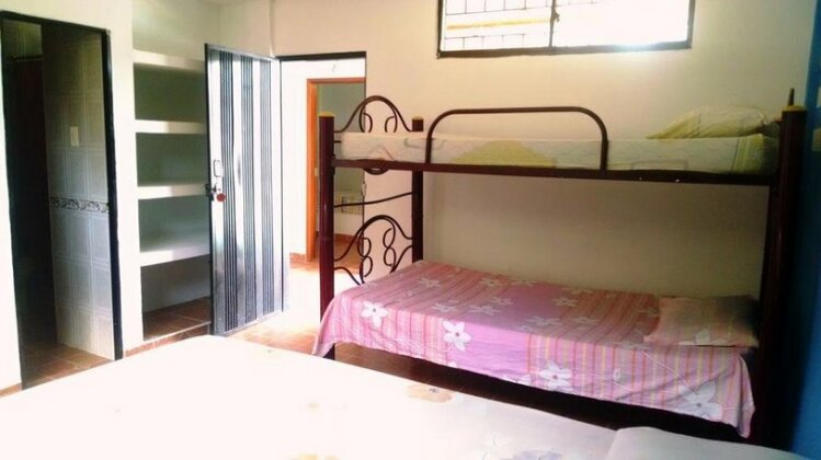 Hostal Dumbira - Photo5