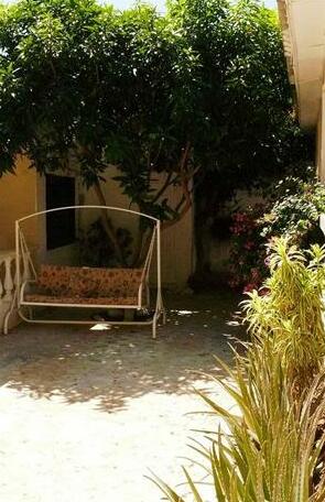 Hostal Garden House - Photo2