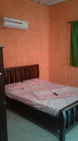 Hostal Sossella - Photo4