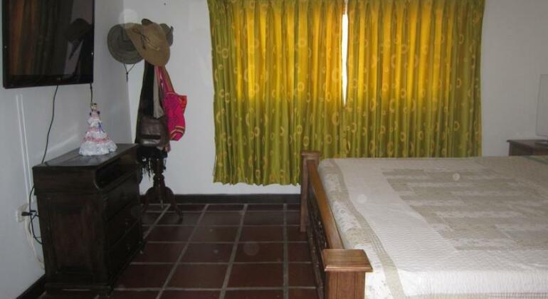 Mi Casa Hostal Santa Marta - Photo4