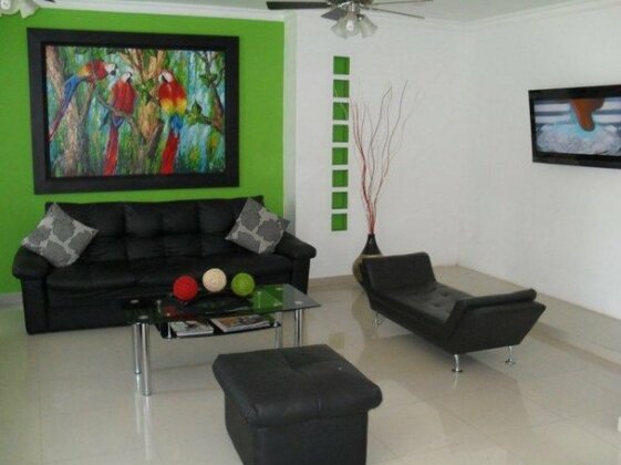 Hotel Serrano Plaza - Photo2