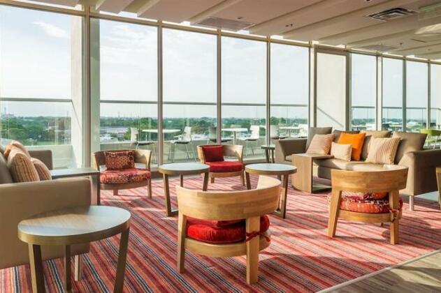 Hampton By Hilton Yopal - Photo4