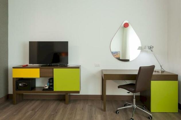 Hampton By Hilton Yopal - Photo5