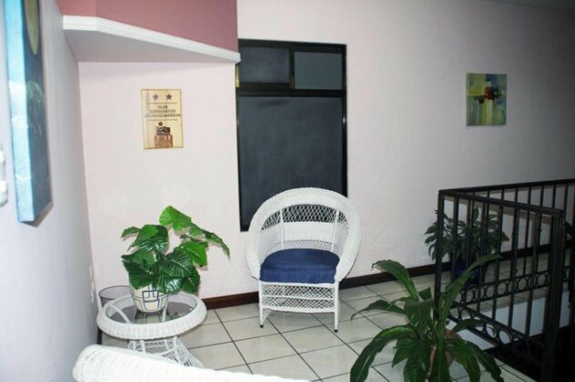 Bamboo Aparthotel - Photo4