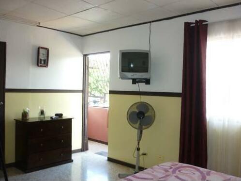 Cala Inn B&B Airport - Photo5