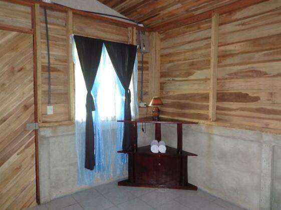 Posada Rio Celeste - Photo4