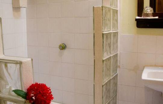 Atlantida Lodge - Photo2