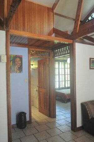 Caribbean Breeze Lodge - Photo2
