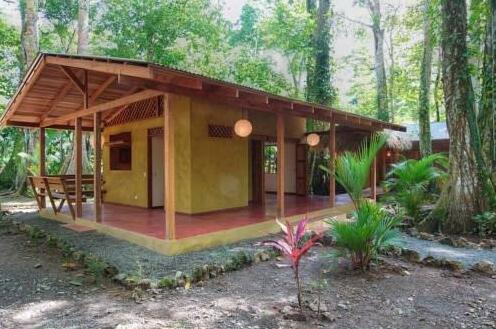 Casa del Bosque Cahuita - Photo5