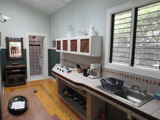 Playa Negra Guesthouse - Photo3