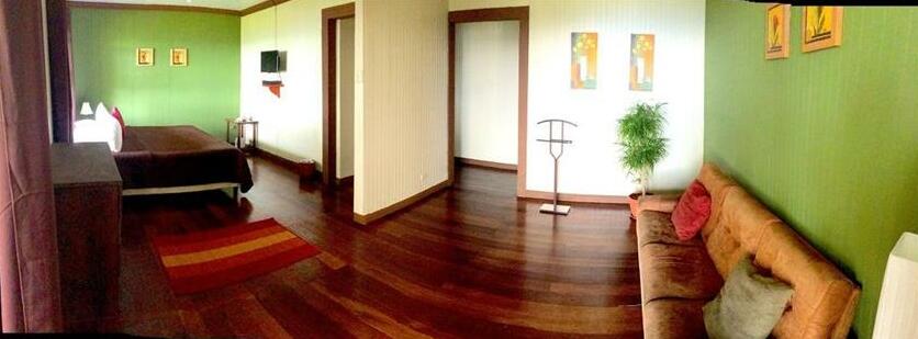 Grandpas Hotel - Photo3