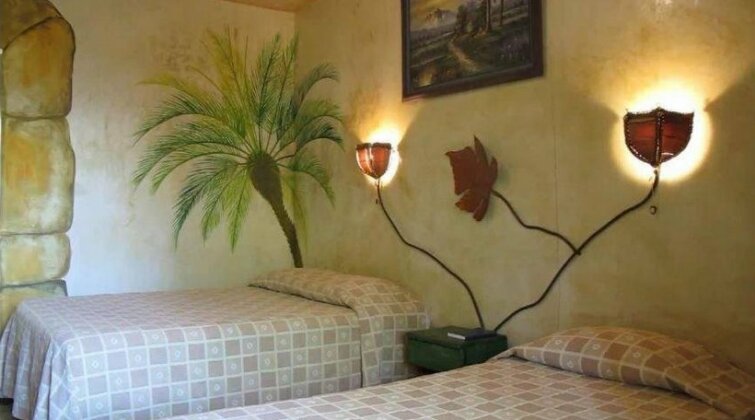 Hotel Roca Verde Beachfront - Photo2