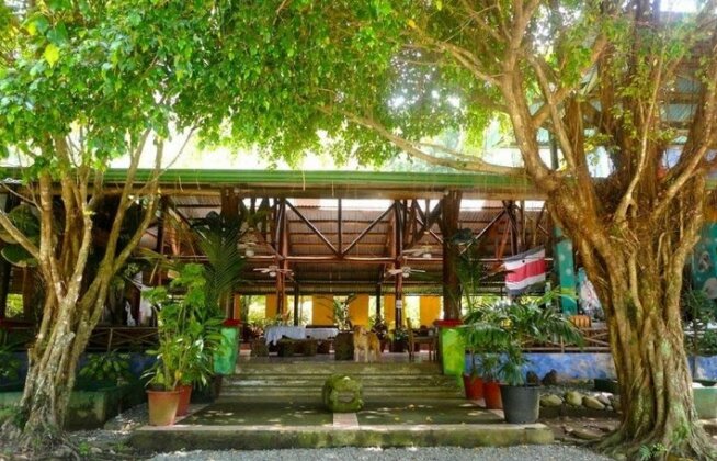 Hotel Roca Verde Beachfront - Photo4