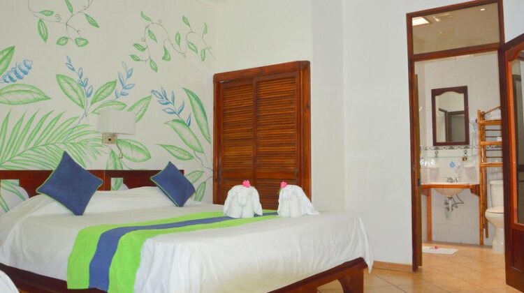 Hotel Villas Rio Mar - Photo5