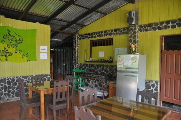 Cabinas Pura Vida Bed & Breakfast - Photo4