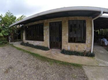Cabinas Pura Vida Bed & Breakfast