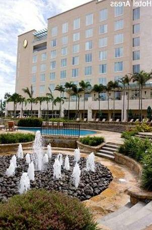Real InterContinental at Multiplaza Mall
