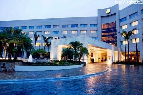 Real InterContinental at Multiplaza Mall - Photo2