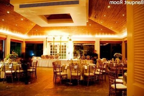 Real InterContinental at Multiplaza Mall - Photo3