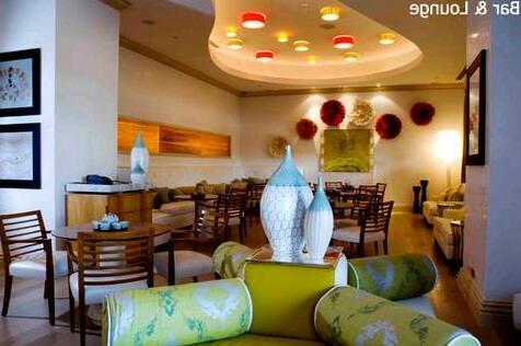 Real InterContinental at Multiplaza Mall - Photo4