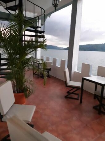 Vista Castillo Hotel - Photo4