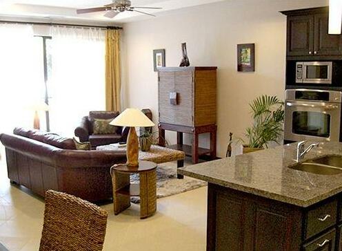 Monaco Condominiums - Photo4