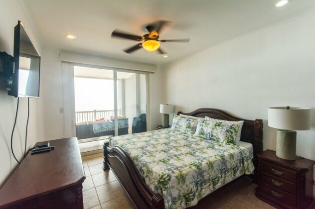 The Palms 701 - Two Bedroom Condominium - Photo4