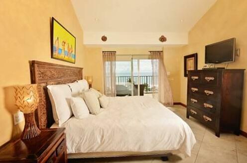 Vista Mar Condos by HRG - Photo2