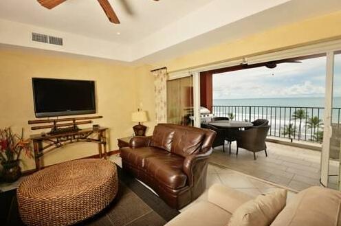 Vista Mar Condos by HRG - Photo3