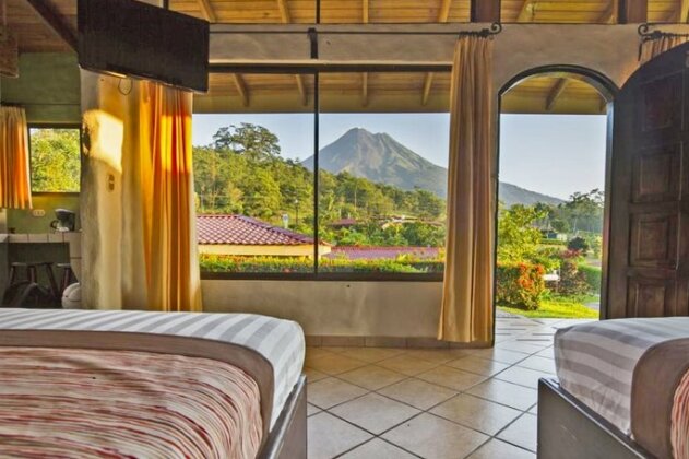 Arenal Volcano Inn - Photo2